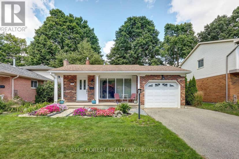 219 Worthington Avenue — photo 1 of 40