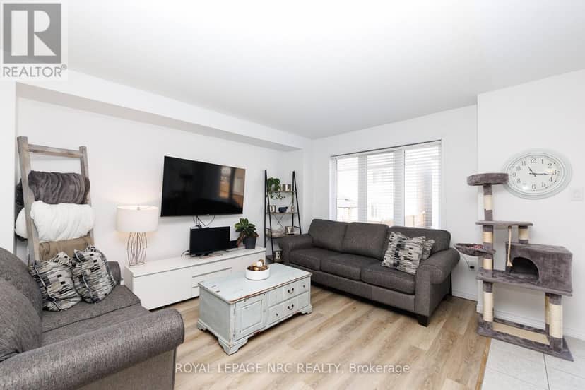 7794 White Pine Crescent — photo 11 of 29