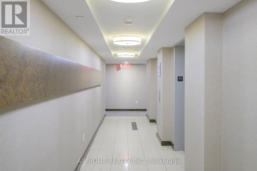 1405 - 386 Yonge Street — photo 4 of 29