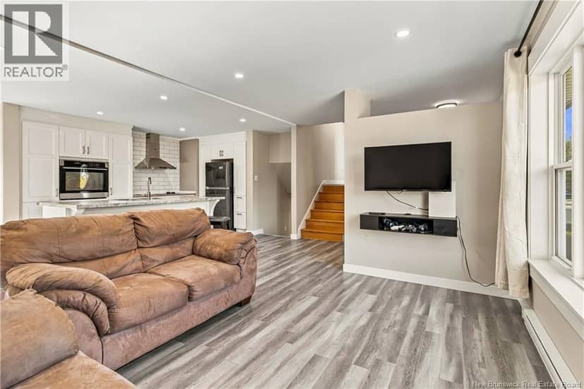76 Briardale Drive — photo 11 of 40
