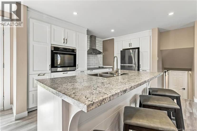 76 Briardale Drive — photo 15 of 40