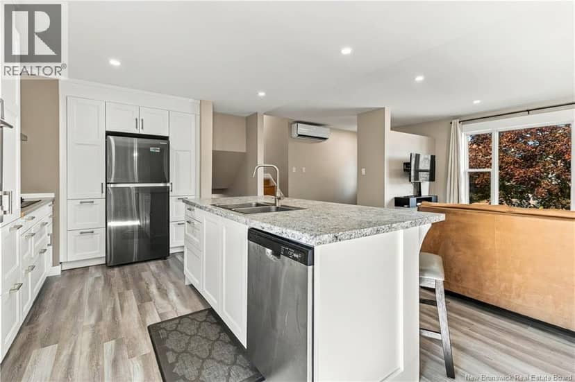 76 Briardale Drive — photo 17 of 40