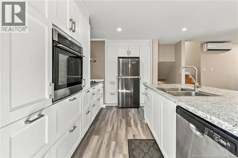 76 Briardale Drive — photo 18 of 40