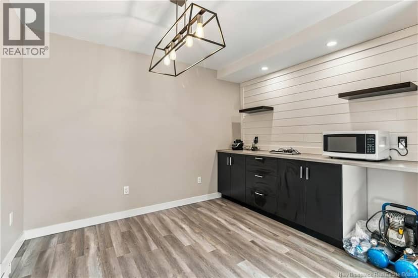 76 Briardale Drive — photo 21 of 40