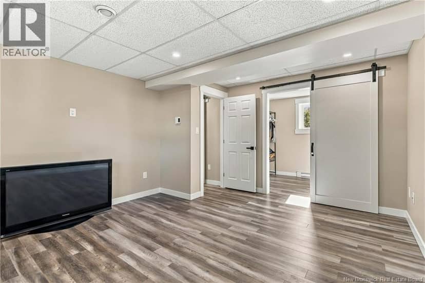 76 Briardale Drive — photo 32 of 40