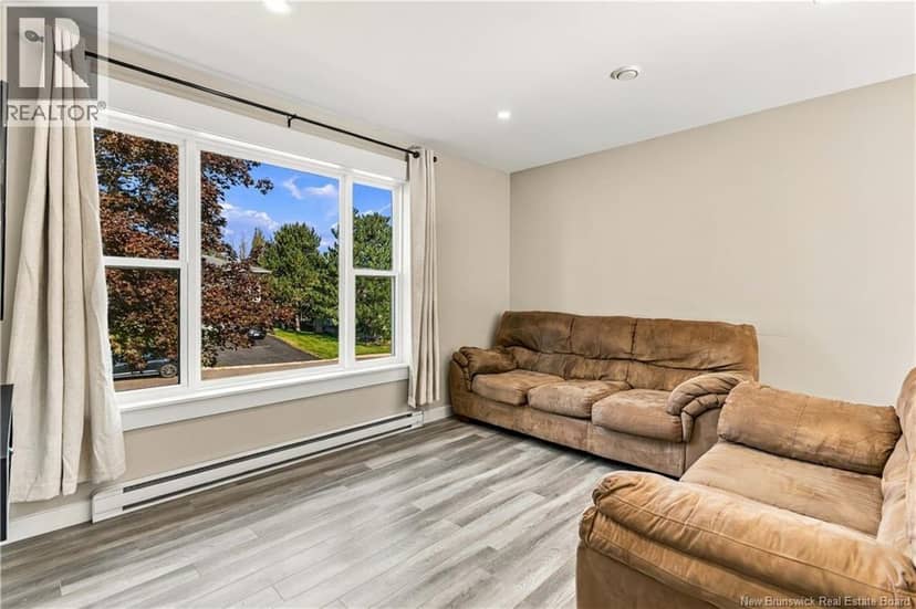 76 Briardale Drive — photo 7 of 40