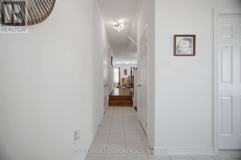 3839 Tufgar Crescent — photo 10 of 40