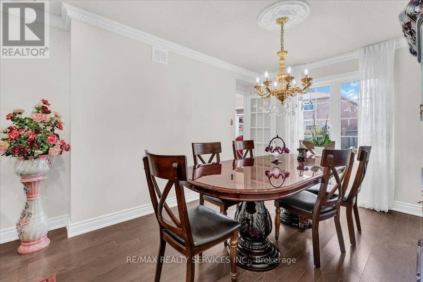 7 Duggan Drive — photo 9 of 40