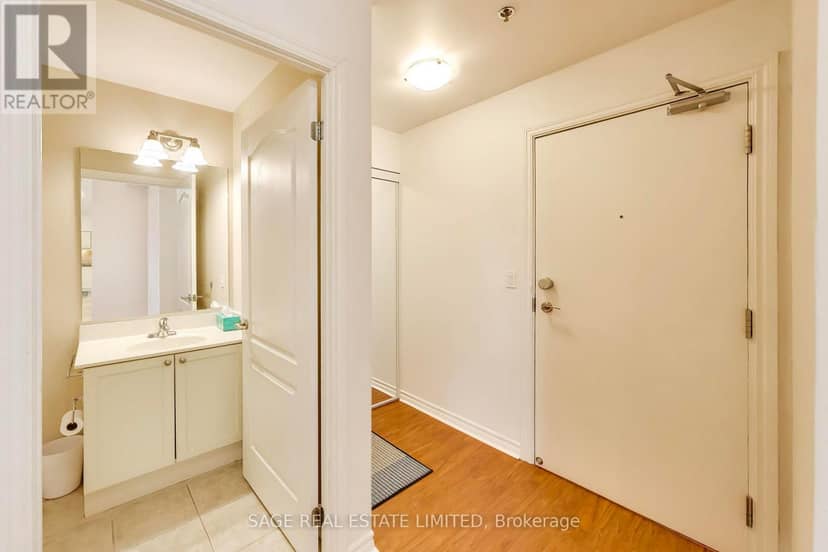 902 - 810 Scollard Court — photo 23 of 40