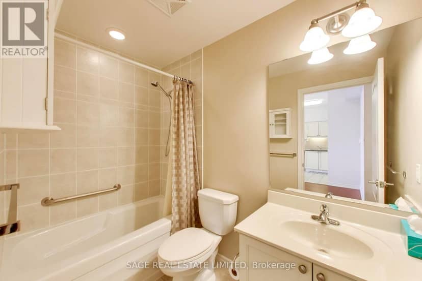 902 - 810 Scollard Court — photo 24 of 40