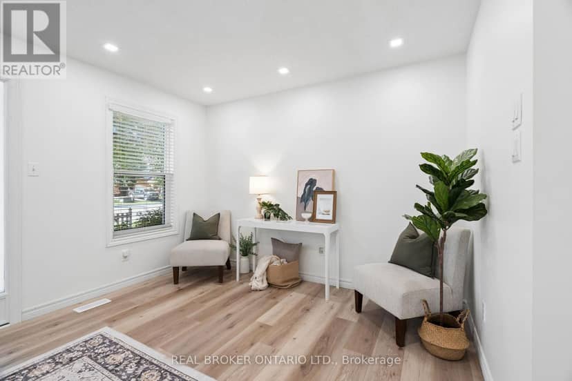 53 - 426 Grange Road — photo 13 of 40