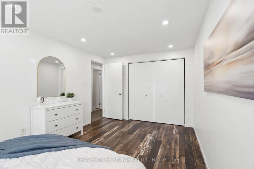 53 - 426 Grange Road — photo 30 of 40
