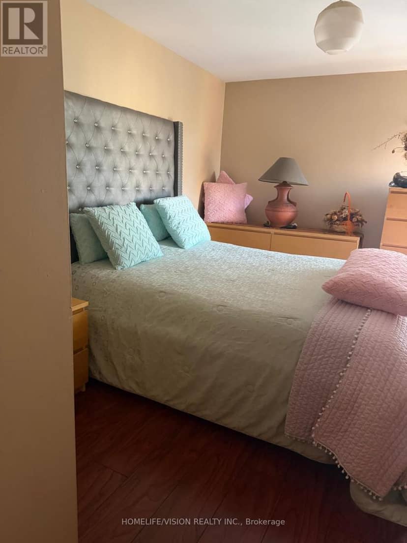 6 Laurie Shepway, Toronto, photo 3