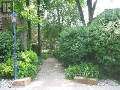 6 Laurie Shepway — photo 9 of 9