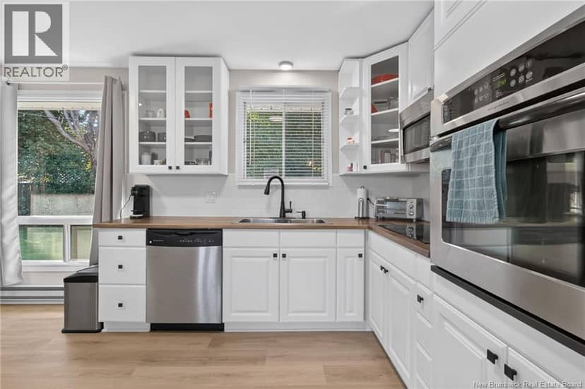 25 Boishebert Street — photo 2 of 40