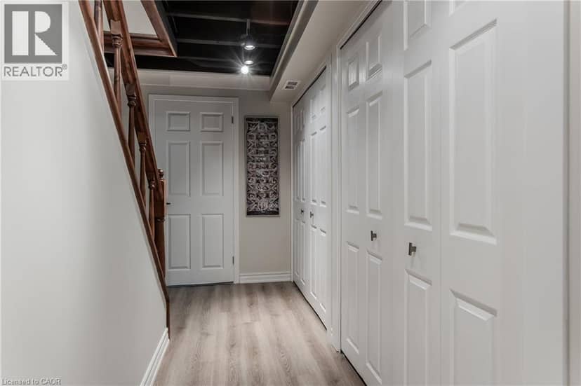 5411 LAKESHORE Road Unit# 9 — photo 24 of 39