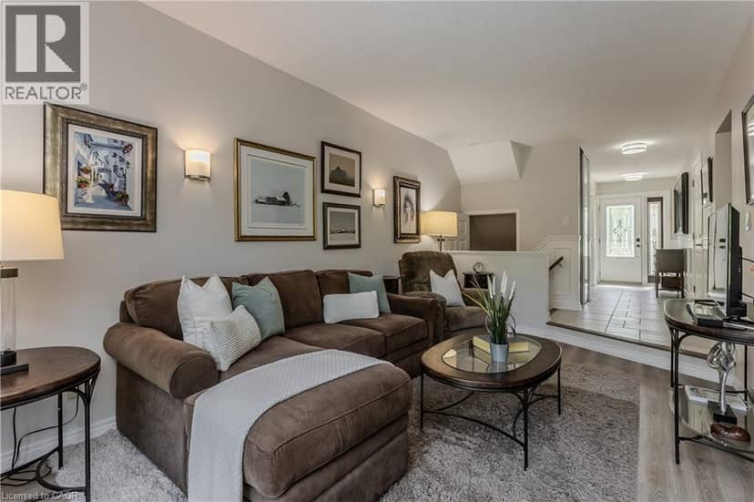 5411 LAKESHORE Road Unit# 9 — photo 11 of 39