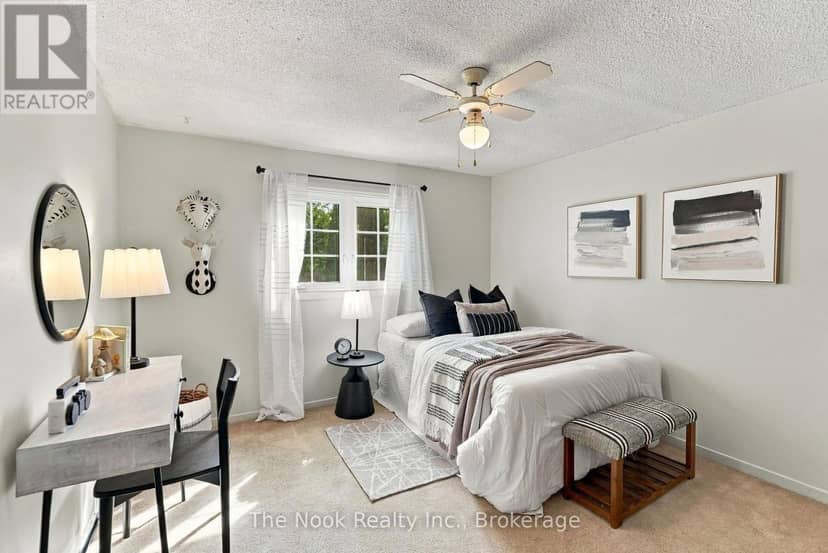 27 Field Crescent — photo 19 of 34