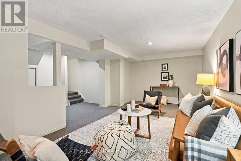 27 Field Crescent — photo 27 of 34