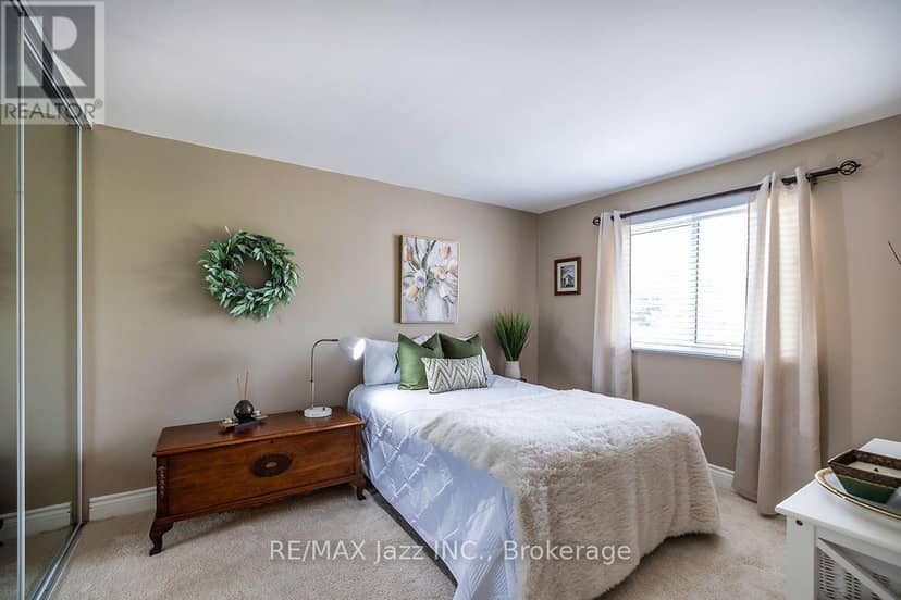 3 - 1330 Trowbridge Drive — photo 27 of 38