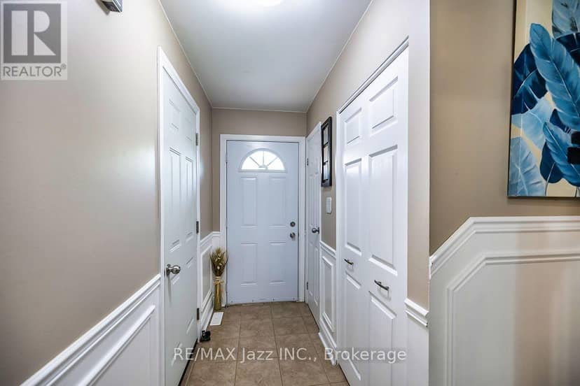 3 - 1330 Trowbridge Drive — photo 3 of 38