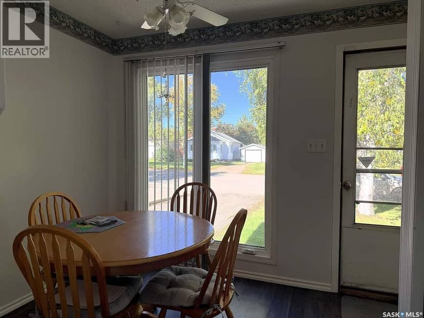 433-435 25th STREET E, Prince Albert, photo 3