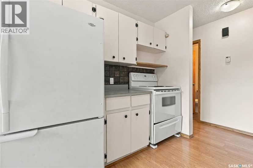 28 6918 Blakeney DRIVE — photo 10 of 29