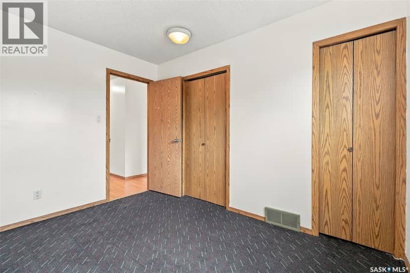 28 6918 Blakeney DRIVE — photo 27 of 29