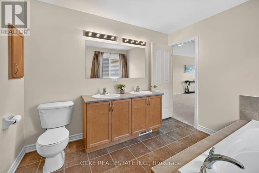 658 Everlasting Crescent — photo 31 of 40