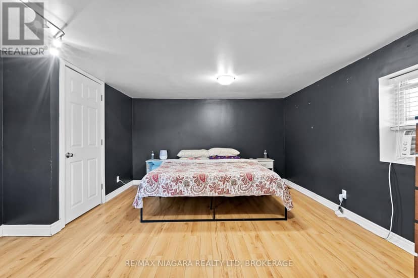 121 Knoll Street — photo 16 of 33