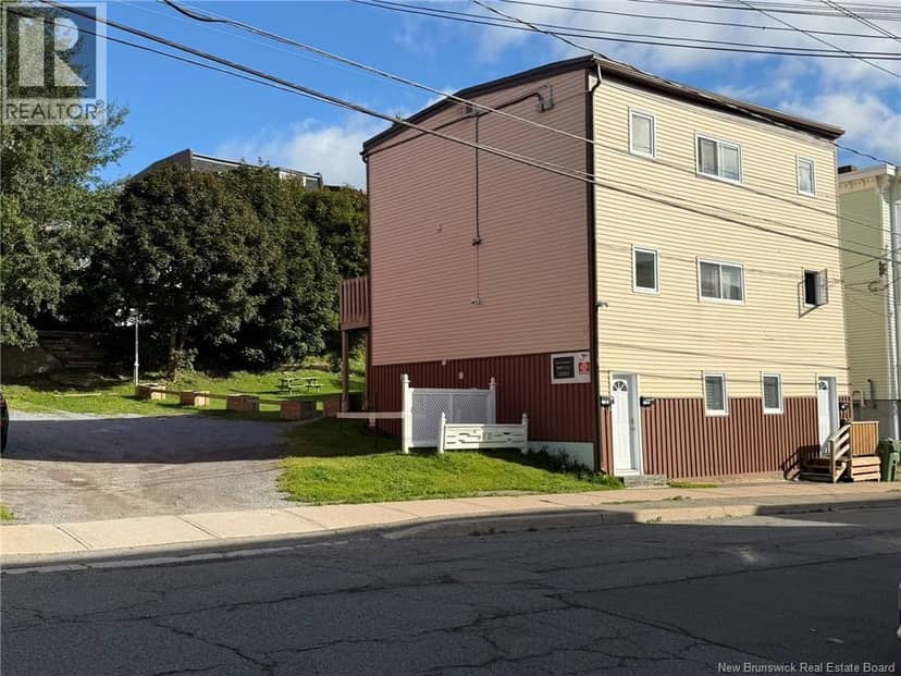 209-211 Duke Street — photo 1 of 38