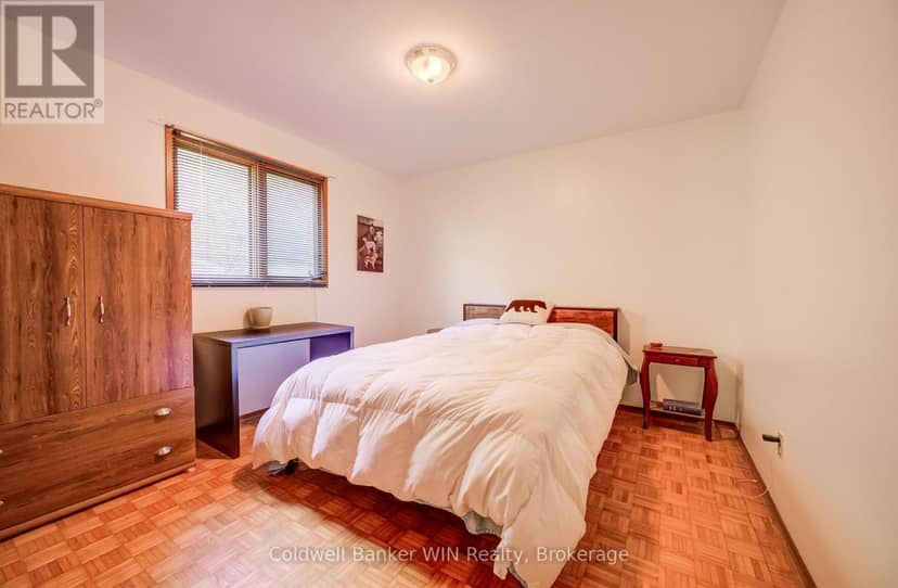 775415 Highway 10 — photo 15 of 40