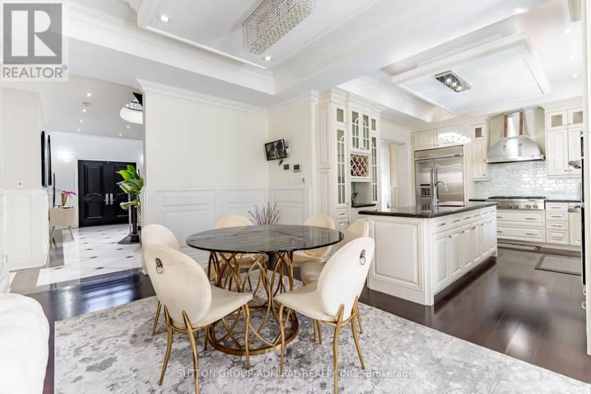 9 Calderon Crescent — photo 14 of 33