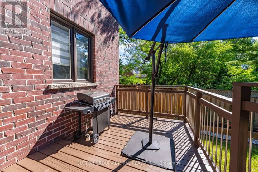 9 Calderon Crescent — photo 31 of 33