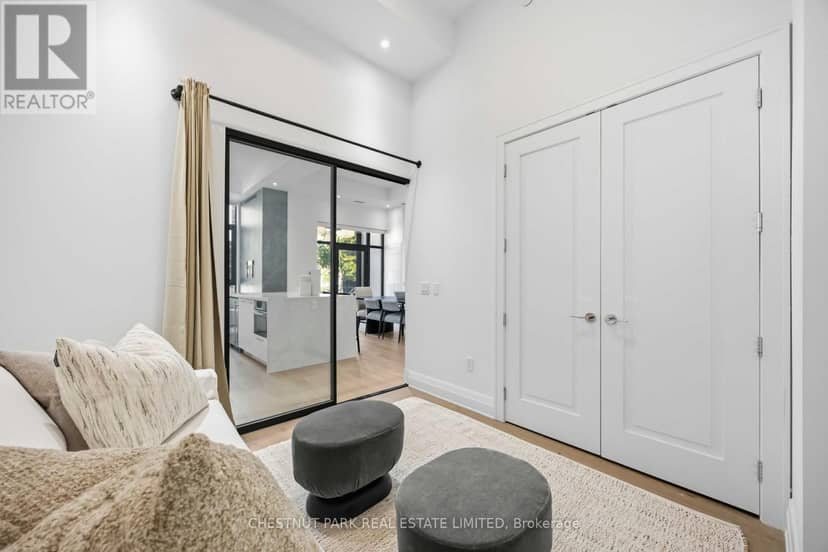 101 - 2 Forest Hill Road — photo 18 of 31