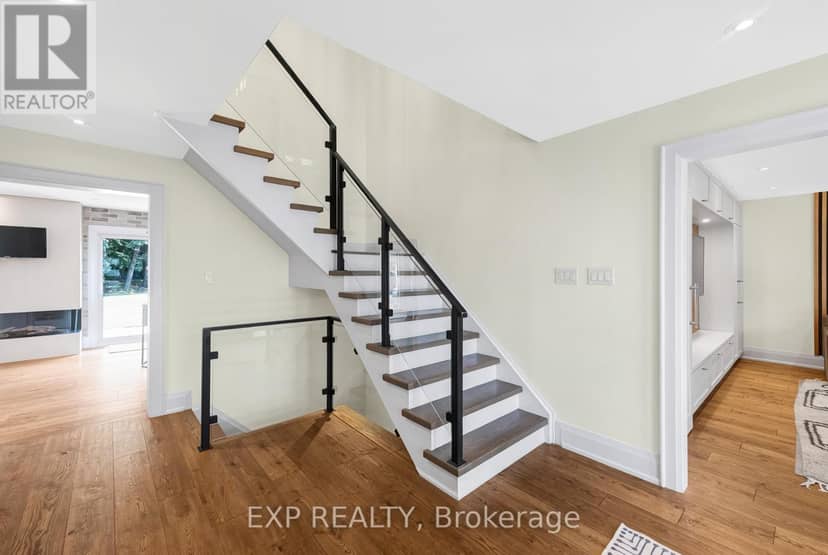 17 Chamberlain Court — photo 21 of 40