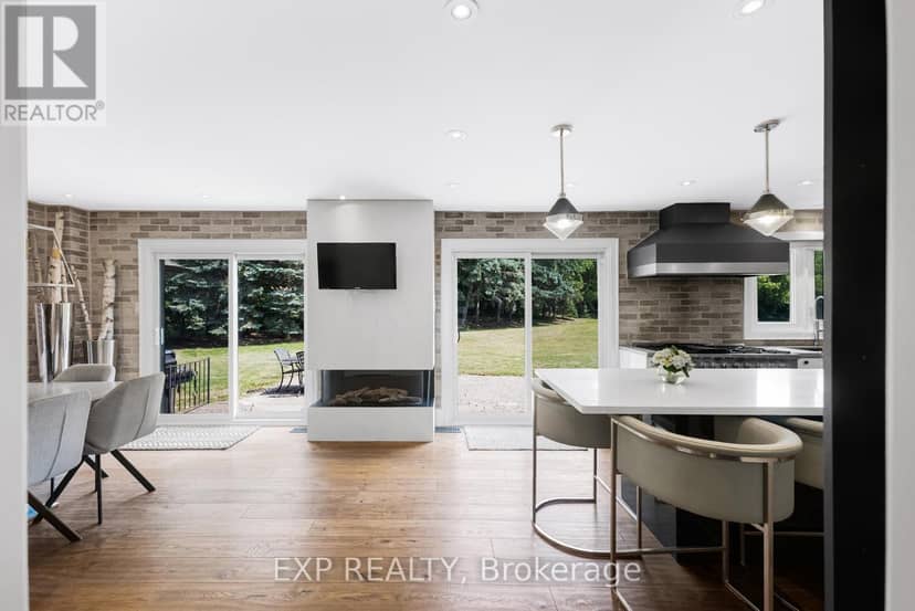 17 Chamberlain Court — photo 8 of 40