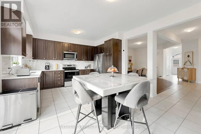 166 Ferragine Crescent — photo 14 of 38