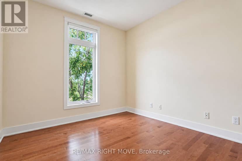 301 - 140 Cedar Island Road — photo 14 of 40