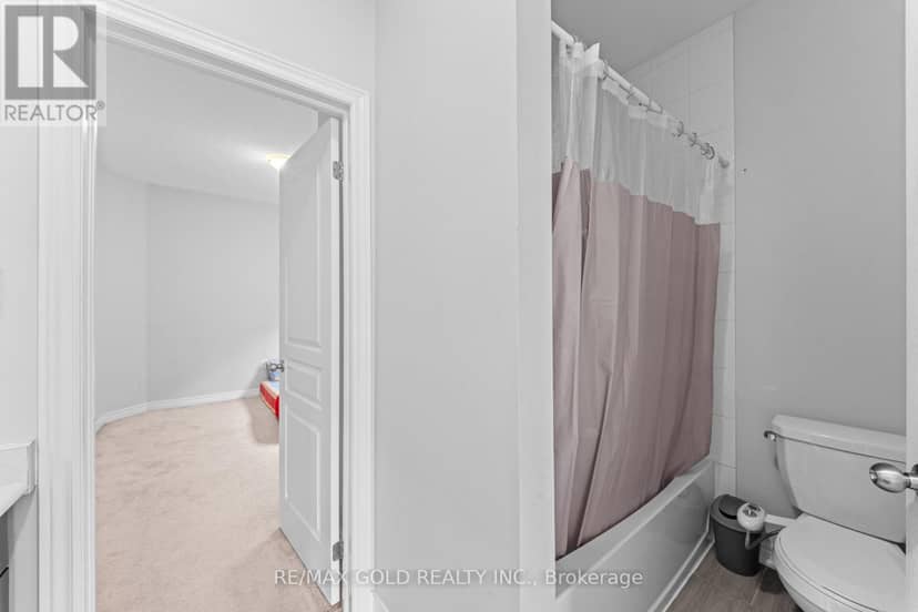 9 Goderich Drive — photo 32 of 40
