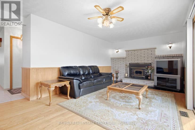 93 Old Chicopee Drive — photo 12 of 40
