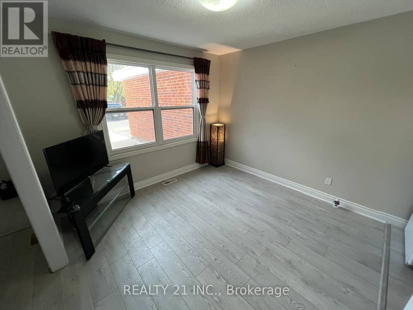 2 - 405 Keats Way — photo 4 of 25