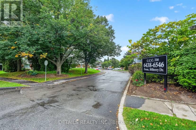 303 - 6532 Bilberry Drive, Ottawa, photo 2