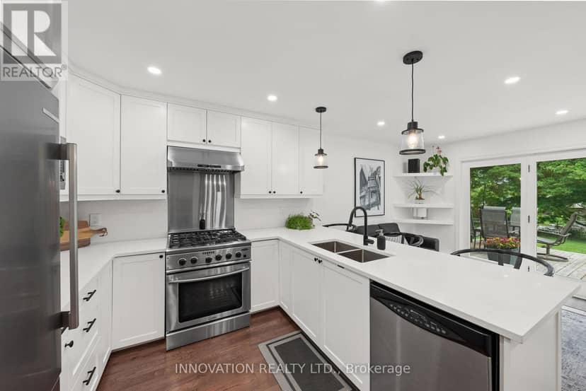 114 Bell Street — photo 12 of 40