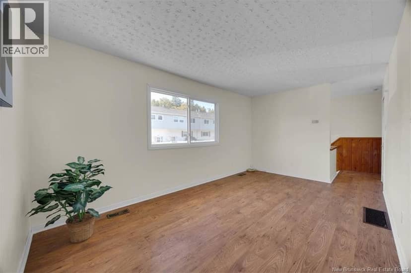 220 Tartan Street — photo 4 of 23