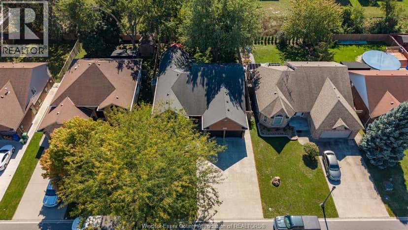 35 Whelan Drive — photo 36 of 38