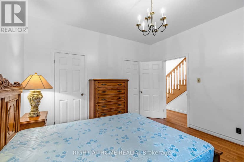 147 Dovercourt Road — photo 11 of 40