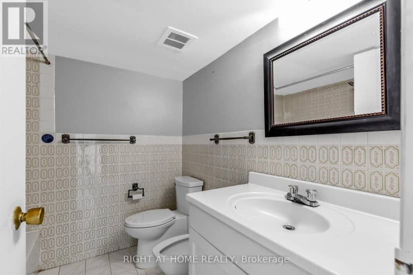 147 Dovercourt Road — photo 34 of 40
