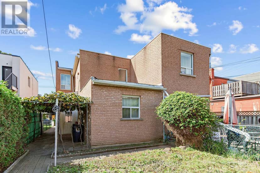 147 Dovercourt Road — photo 37 of 40