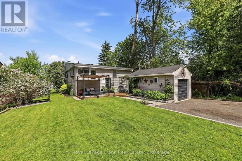 18 Armstrong Avenue, Scugog, photo 2